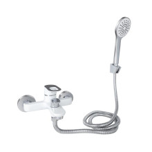 Смеситель для ванны Lidz Latwa 006 (c душевым гарнитуром) (k35) LDLAT006WHI45424 White Смеситель для ванны Lidz Latwa 006 (c душевым гарнитуром) (k35) LDLAT006WHI45424 White