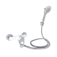 Смеситель для душа Lidz Latwa 010 (с душевым гарнитуром) (k40) LDLAT010WHI45426 White Смеситель для душа Lidz Latwa 010 (с душевым гарнитуром) (k40) LDLAT010WHI45426 White